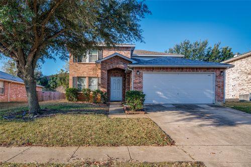 8402 Olivia Meadow Dr, Arlington, TX, 76002-3029 | Card Image