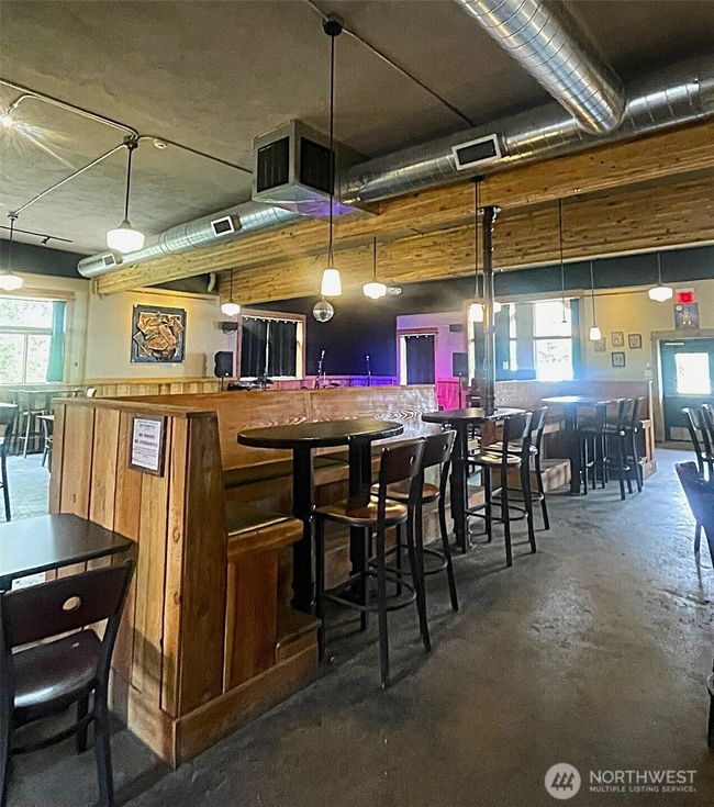 High boy chairs/tables | Image 38