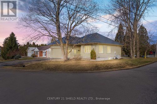 728 St Antoine Street, Cornwall, ON, K6H7G9 | Card Image