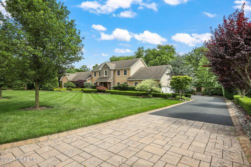 4 White Pines Way, Freehold, NJ, 07728-7795 | Card Image