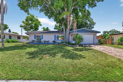 2864 62nd Ave S, St Petersburg, FL, 33712-4542 | Card Image