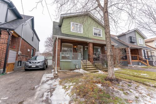 42 Hiltz Avenue, Toronto, ON, M4L2N5 | Card Image