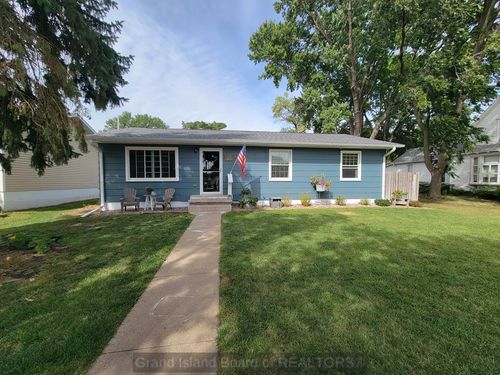 1315 15th St, Aurora, NE, 68818-1617 | Card Image