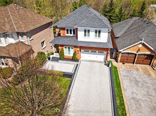 5 Yvonne Pl, Aurora, ON, L4G7E5 | Card Image