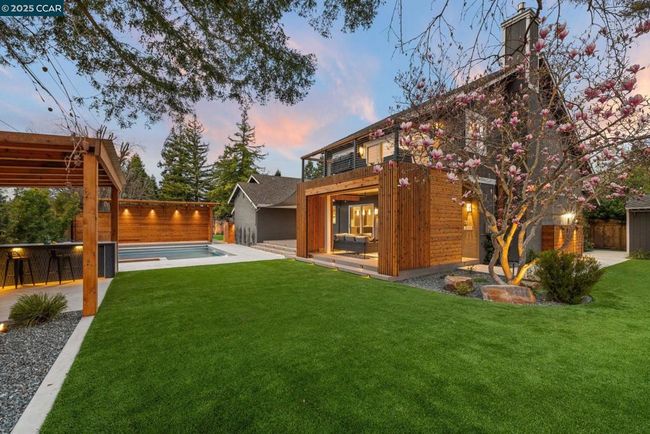 17 Canary Ct, House other with 6 bedrooms, 4 bathrooms and 3 parking in Danville CA | Image 5