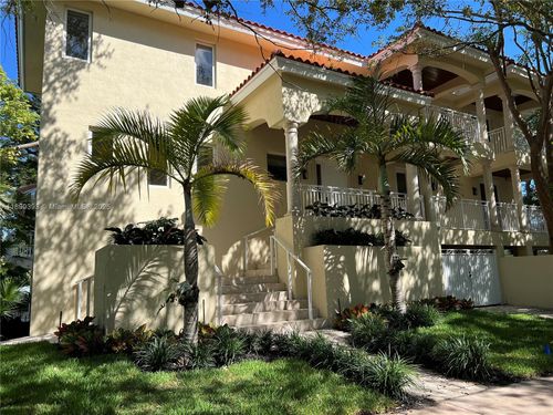 573 Satinwood Dr, Key Biscayne, FL, 33149-1822 | Card Image