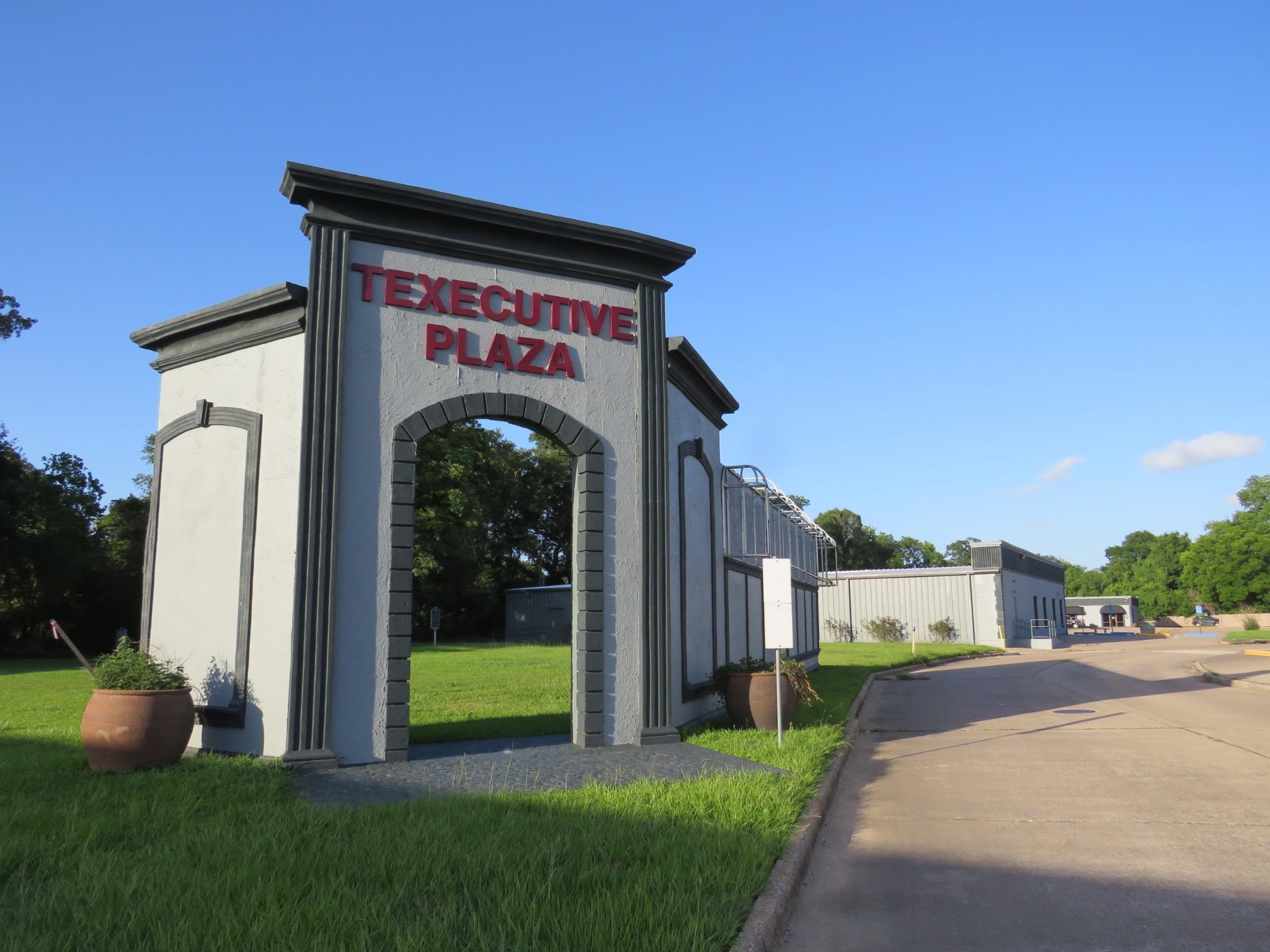 Commercial Lease in Beaumont 2