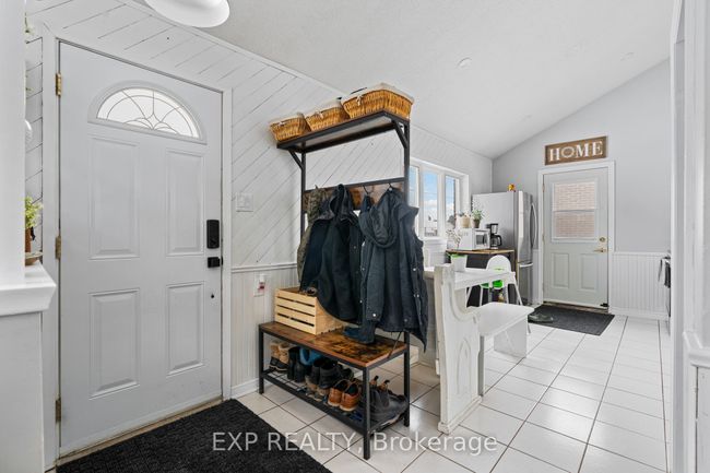 6792 Jill Dr, House other with 3 bedrooms, 1 bathrooms and 2 parking in Niagara Falls ON | Image 7