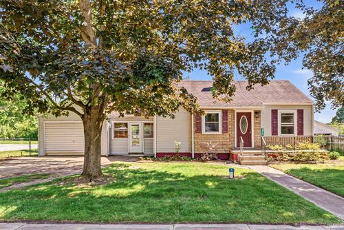 19732 Lucinda Street, South Bend, IN, 46614 | Card Image