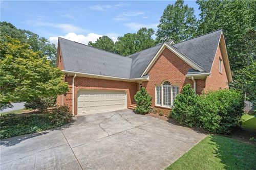 3795 Ashford Trl Ne, Brookhaven, GA, 30319-1865 | Card Image