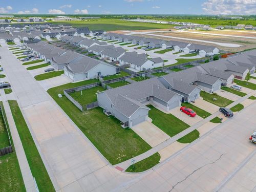 5286-5288 N Cypress St, Bel Aire, KS, 67226-8818 | Card Image