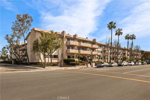 25-12300 Montecito Rd, Seal Beach, CA, 90740 | Card Image