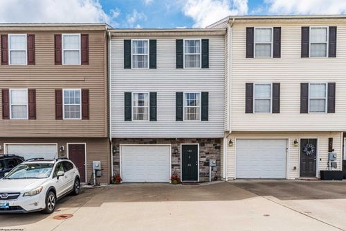 143 Eagle Dr, Maidsville, WV, 26541-8206 | Card Image