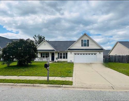 2134 Queen Elizabeth Ln, Hope Mills, NC, 28348-8111 | Card Image