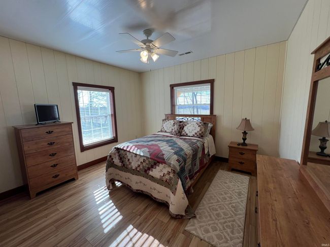 410 W Burress Rd, House other with 2 bedrooms, 2 bathrooms and null parking in Dale IN | Image 9