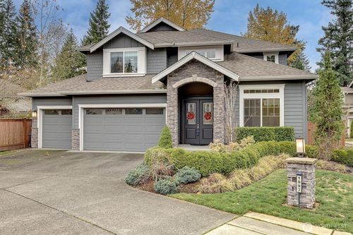 1997 211th Ave Se, Sammamish, WA, 98075-7501 | Card Image