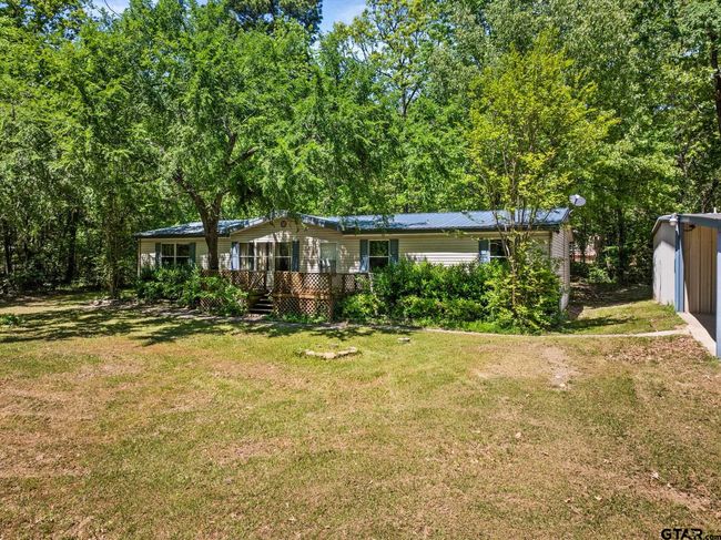 364 San Saba Ln, House other with 3 bedrooms, 2 bathrooms and null parking in Mt Vernon TX | Image 5