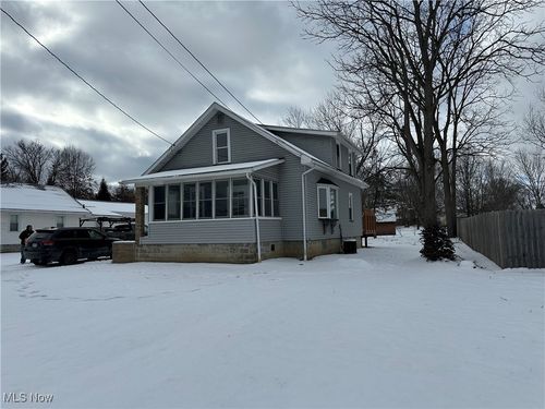 60 Taylor Road, Barberton, OH, 44203 | Card Image