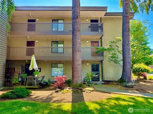 apt-205-2550 Thorndyke Ave W, Seattle, WA, 98199-3538 | Card Image