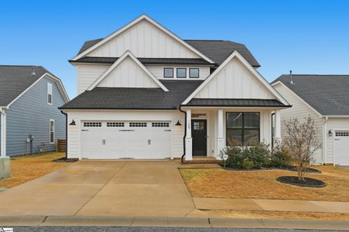 109 Wakelon Dr, Greer, SC, 29651-1984 | Card Image
