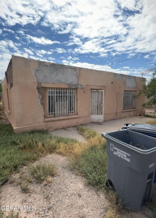 9082 Benito Way, El Paso, TX, 79907 | Card Image