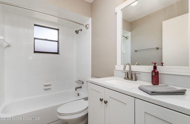 Guest Bathroom | Image 22