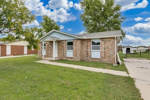 7031 W Frazier Ln, Wichita, KS, 67212-3318 | Card Image
