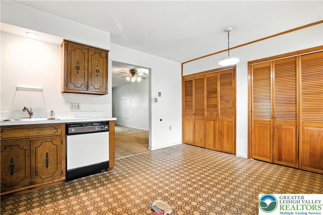 2818 Klein St, Townhouse with 3 bedrooms, 2 bathrooms and null parking in Allentown PA | Image 21