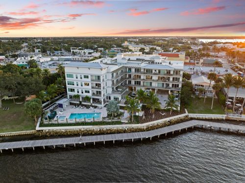 307-41 Sw Seminole St, Stuart, FL, 34994-2177 | Card Image