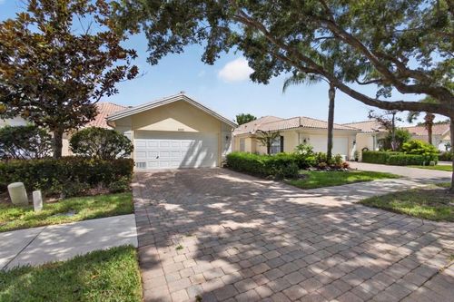 8522 Se Retreat Dr, Hobe Sound, FL, 33455-8943 | Card Image