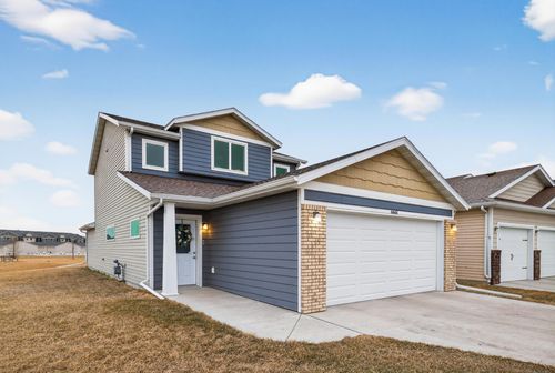 6661 21st St S, Fargo, ND, 58104-6819 | Card Image