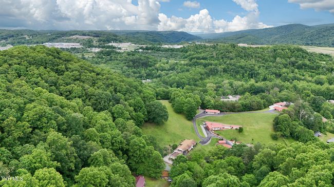 226 7 Th St Ne, House other with 3 bedrooms, 2 bathrooms and null parking in Norton VA | Image 35