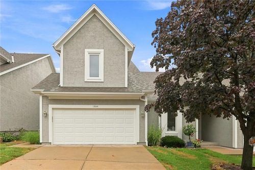 13644 58th Ter, Shawnee, KS, 66216-4903 | Card Image