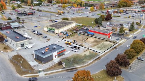 3027 Parkedale Ave, Brockville, ON, K6V3G7 | Card Image