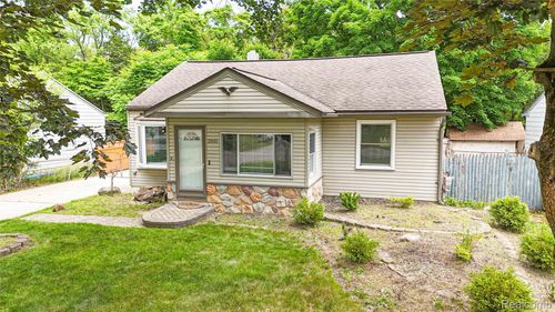 21110 Van Buren St, Southfield, MI, 48033-5976 | Card Image