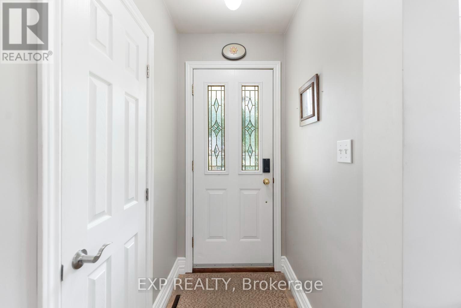 Residential in Burlington (LaSalle) 3