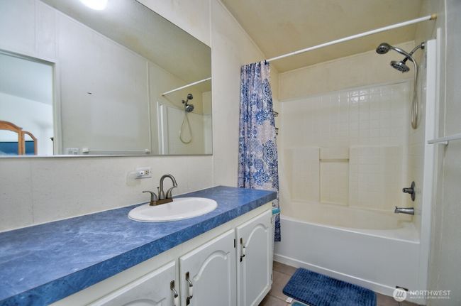 930 Tipsoo Loop N, House other with 2 bedrooms, 2 bathrooms and 2 parking in Rainier WA | Image 19