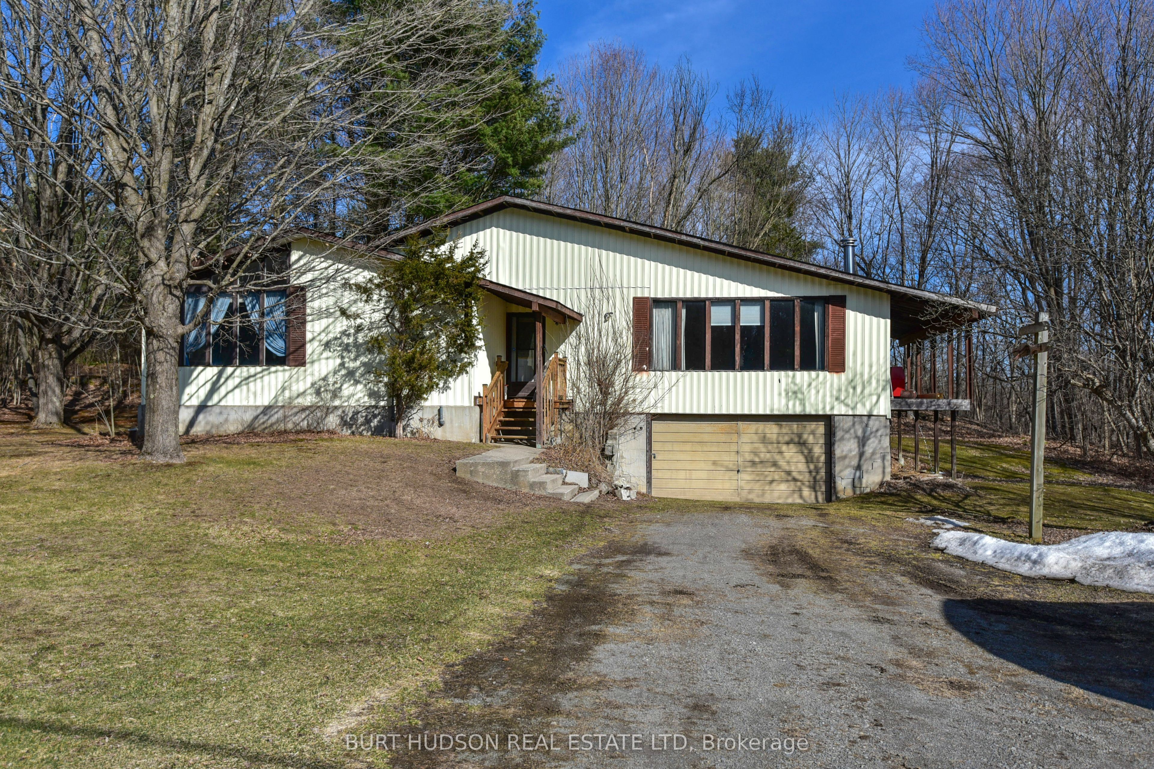 353 County Rd 5, For Sale in Front Yonge - Zoocasa