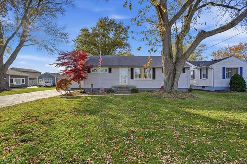 307 Oak St, Castalia, OH, 44824-9530 | Card Image