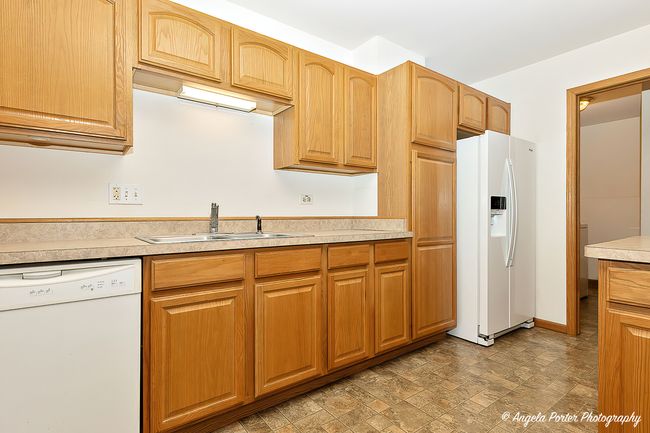 5832 Fieldstone Trl, Townhouse with 2 bedrooms, 4 bathrooms and 2 parking in MCHENRY IL | Image 12