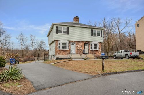 72 Ponderosa Ln, Newington, CT, 06111-2709 | Card Image