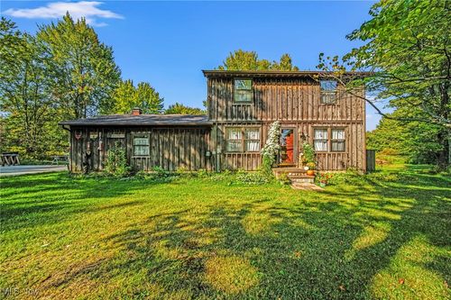 1207 W Morgan Rd, Jefferson, OH, 44047-8133 | Card Image