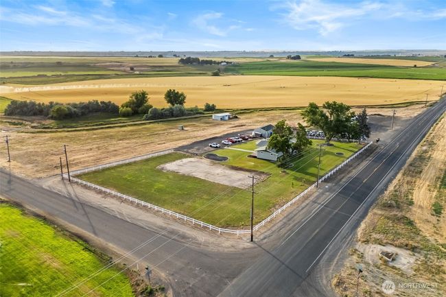 19621 N Glade Rd, House other with 4 bedrooms, 2 bathrooms and 4 parking in Mesa WA | Image 33