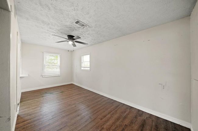 606 W 7 Th St, House other with 3 bedrooms, 1 bathrooms and null parking in Freeport TX | Image 7