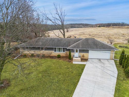 525 E 20th Street, KAUKAUNA, WI, 54130 | Card Image