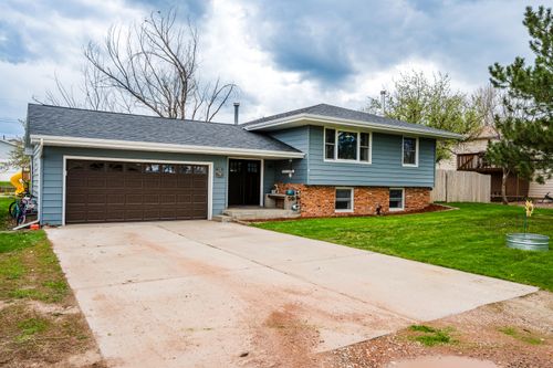 756 Huntington St, Sheridan, WY, 82801-5418 | Card Image