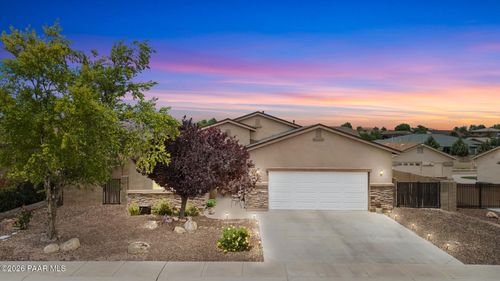 8316 N Sunset Rdg, Prescott Valley, AZ, 86315-3008 | Card Image