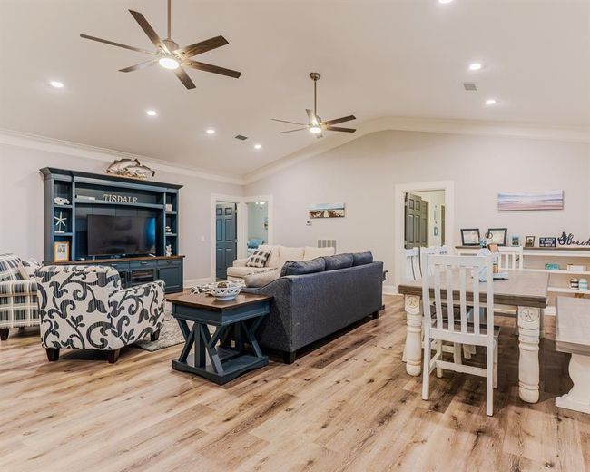 837 Wightman St, House other with 3 bedrooms, 3 bathrooms and 2 parking in Matagorda TX | Image 22