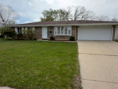 935 S Cedarcrest Dr, Schaumburg, IL, 60193-3975 | Card Image
