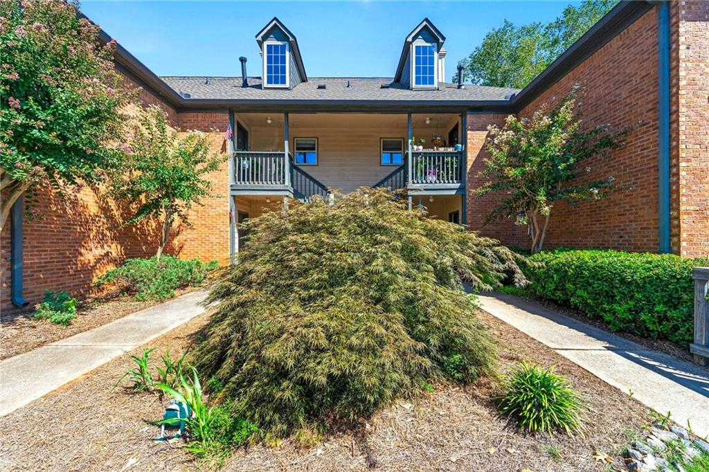 Barrow Way, Duluth, GA 30096
